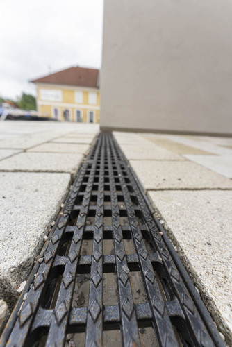 ACO Referenz Amtsplatz Hörsching Bild1