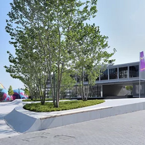 Freiflächendesign ist Freiflächenentwässerung