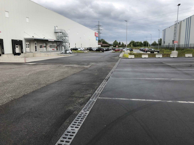 ACO Österreich Referenz XXXLutz Lager Bild3