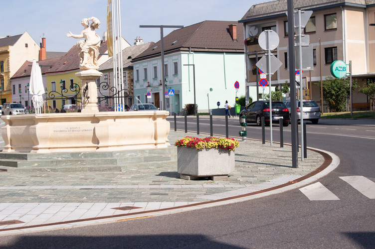 ACO Österreich Referenz Hauptplatz Brunn Bild3