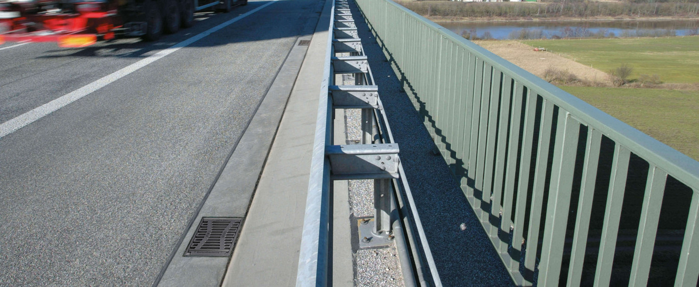 ACO-Headerbild-Brueckenablauf-Multitop-HSD
