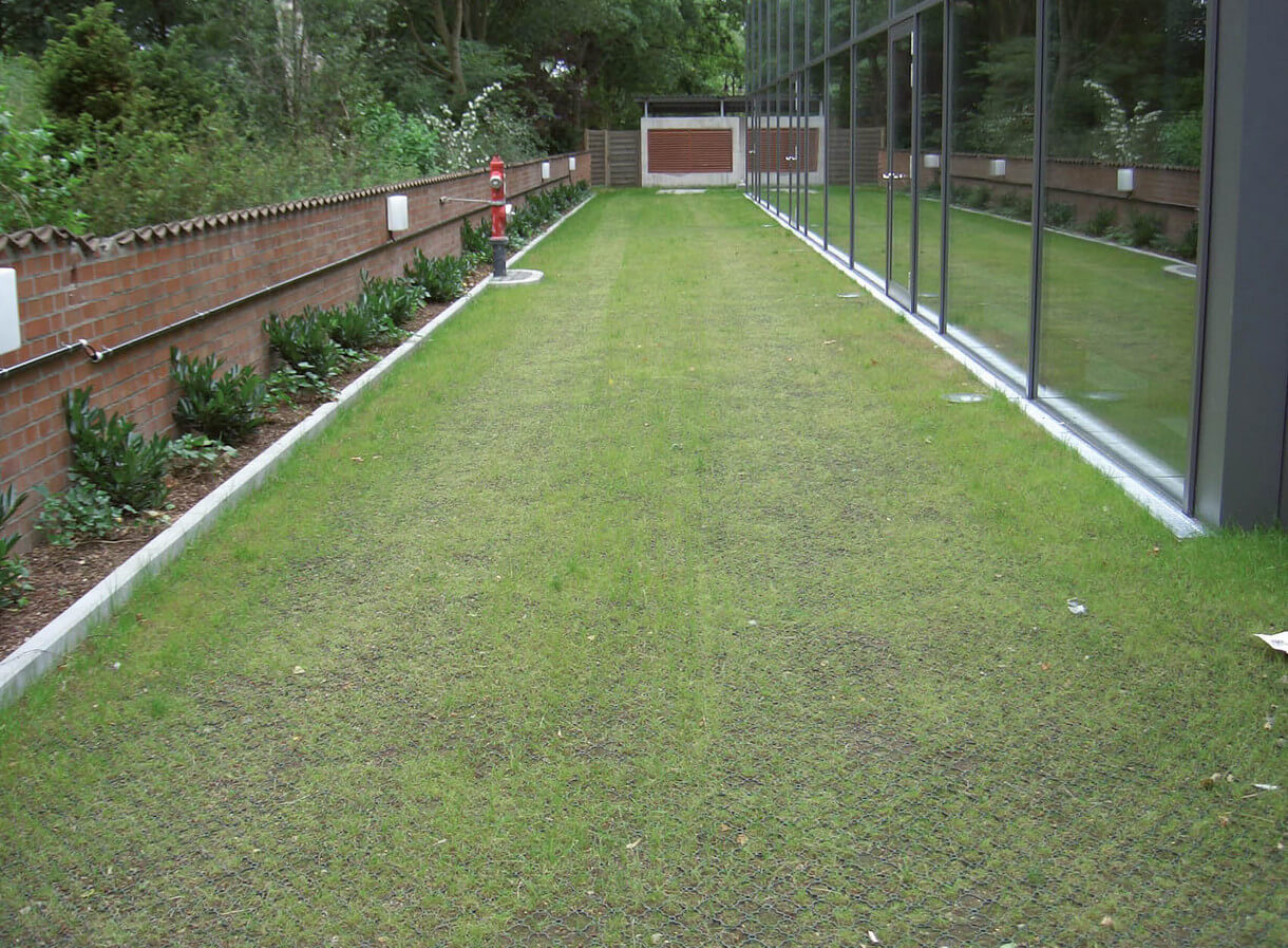 ACO-Loesungen-Hof Und Garten- Befahrbare Gruenflaechen