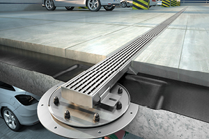 Linienentwässerung in Form der ACO Parkdeckrinne Deckline S. Die Edelstahl-Rinne bietet schnellen und einfachen Einbau durch ein Stecksystem.